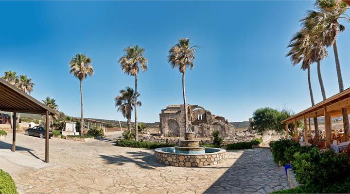 Отель Oasis At Ayfilon Rizokarpaso Экстерьер фото